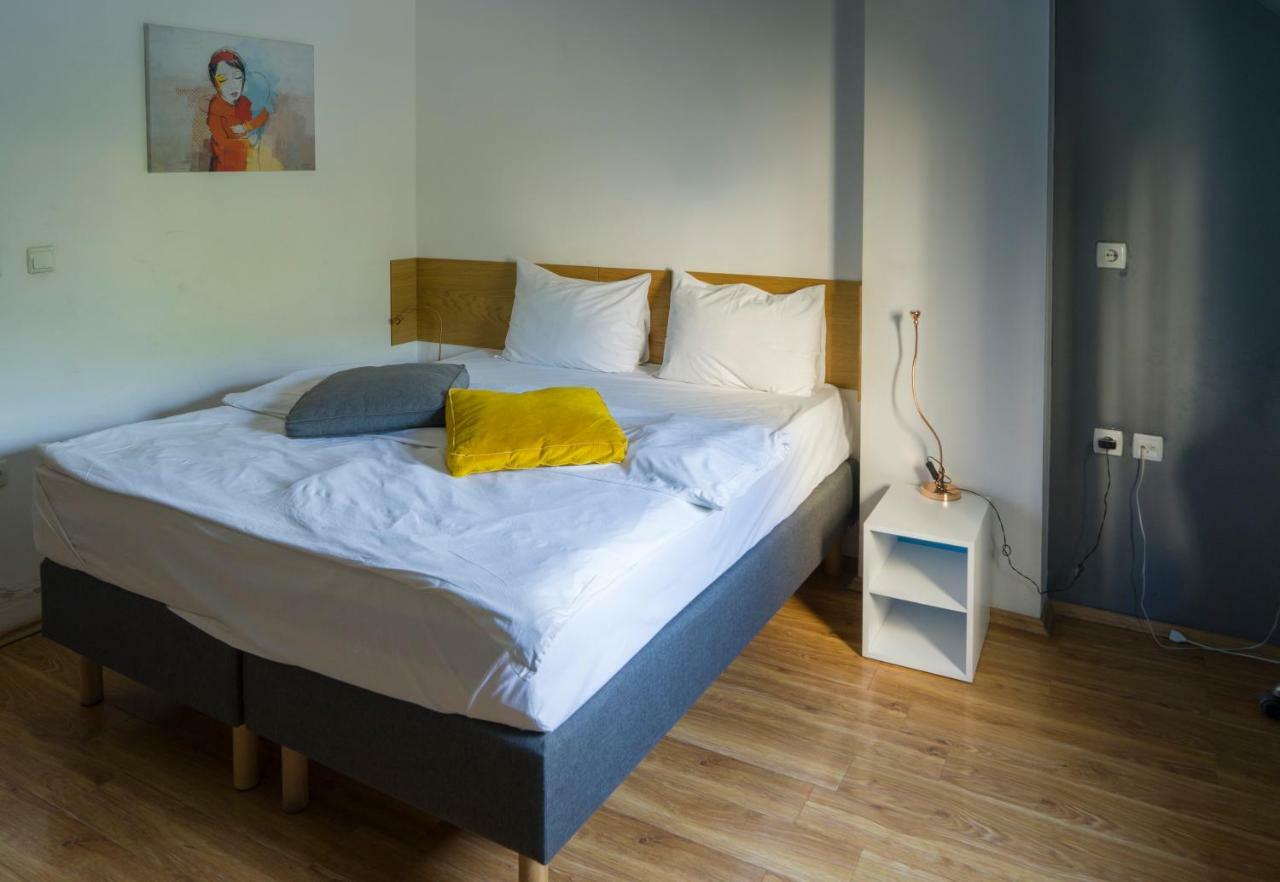 Transit Hotel Central Skopje Ngoại thất bức ảnh